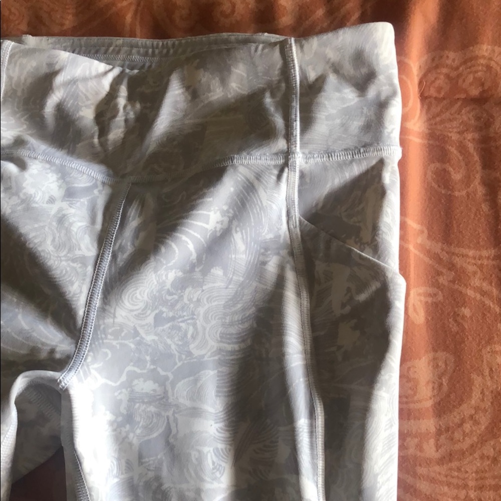Lululemon 🍋 Time to Sweat crop 6 - Picture 5 of 5